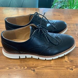 Men’s Nautica dress shoes Like new!